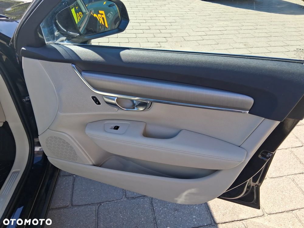 Volvo V90 D4 - 16