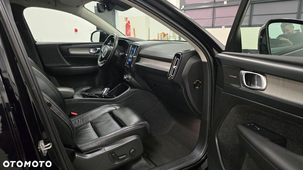 Volvo XC 40 B4 B DKG Plus Black Edition - 7