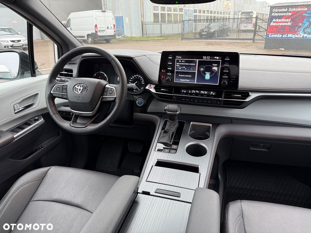 Toyota Sienna - 21