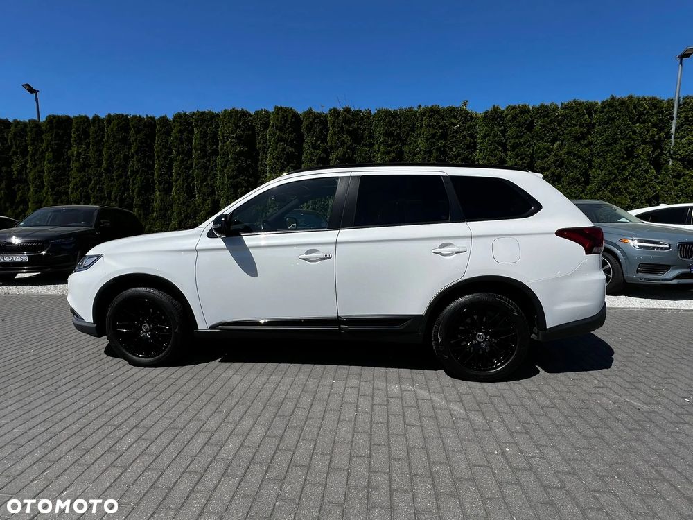 Mitsubishi Outlander 2.0 2WD CVT Diamant Edition+ - 2