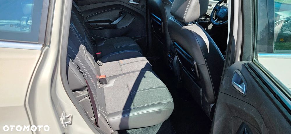 Ford C-MAX 1.5 TDCi Start-Stop-System Titanium - 21