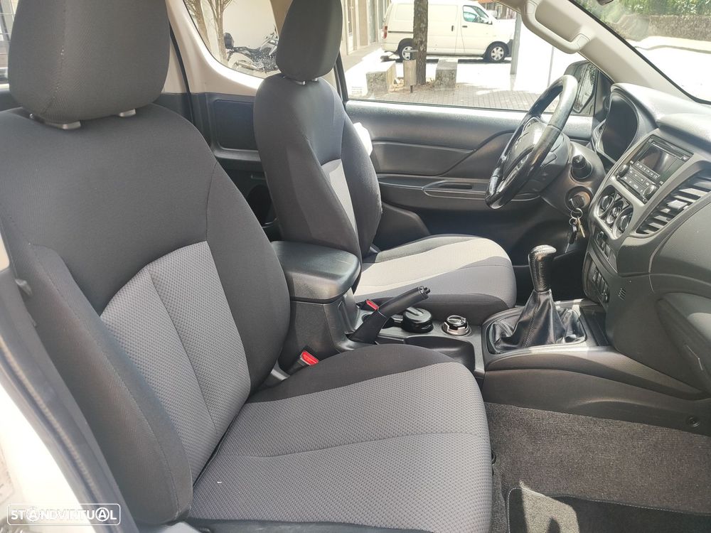 Mitsubishi L200 2.3 DI-D Space Cab Invite Strakar Look 4WD - 10