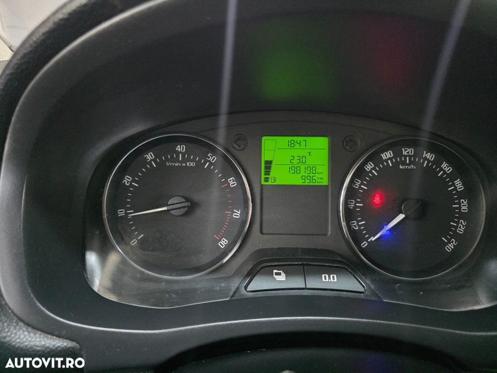 Skoda Fabia 1.4 MPI Ambiente - 15