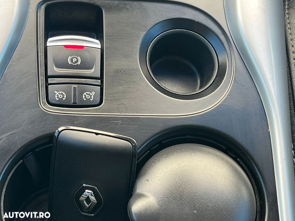 Renault Kadjar TCe EDC GPF Black Edition - 17