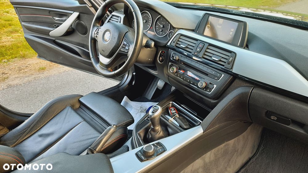 BMW Seria 3 320d - 14