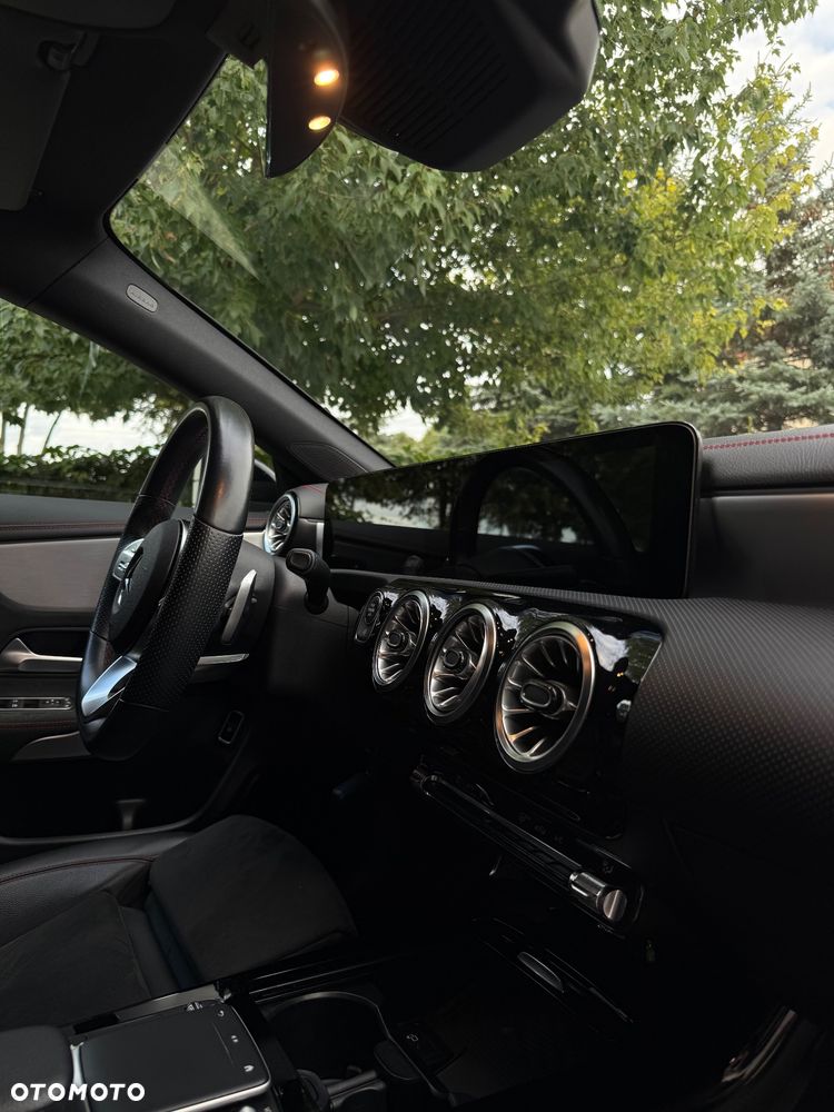 Mercedes-Benz CLA 200 AMG Line 7G-DCT - 8