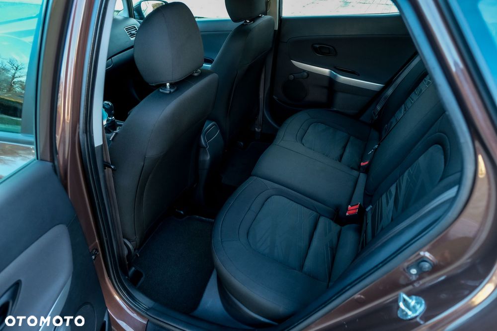 Kia Ceed 1.4 CVVT Vision - 23