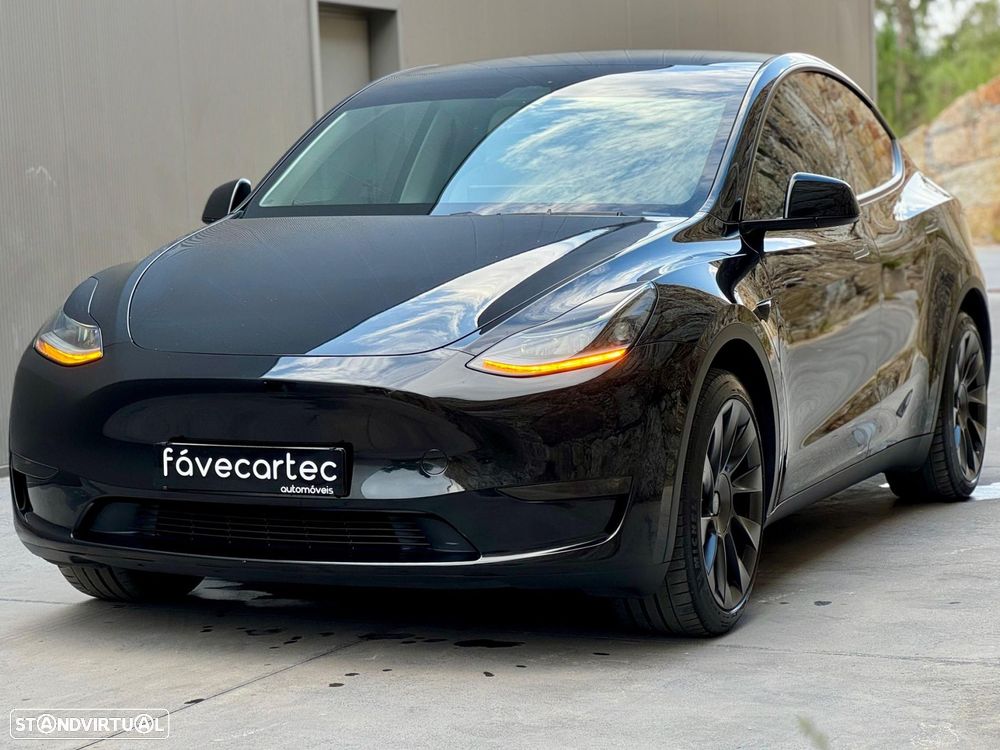 Tesla Model Y Long Range Tração Integral - 18