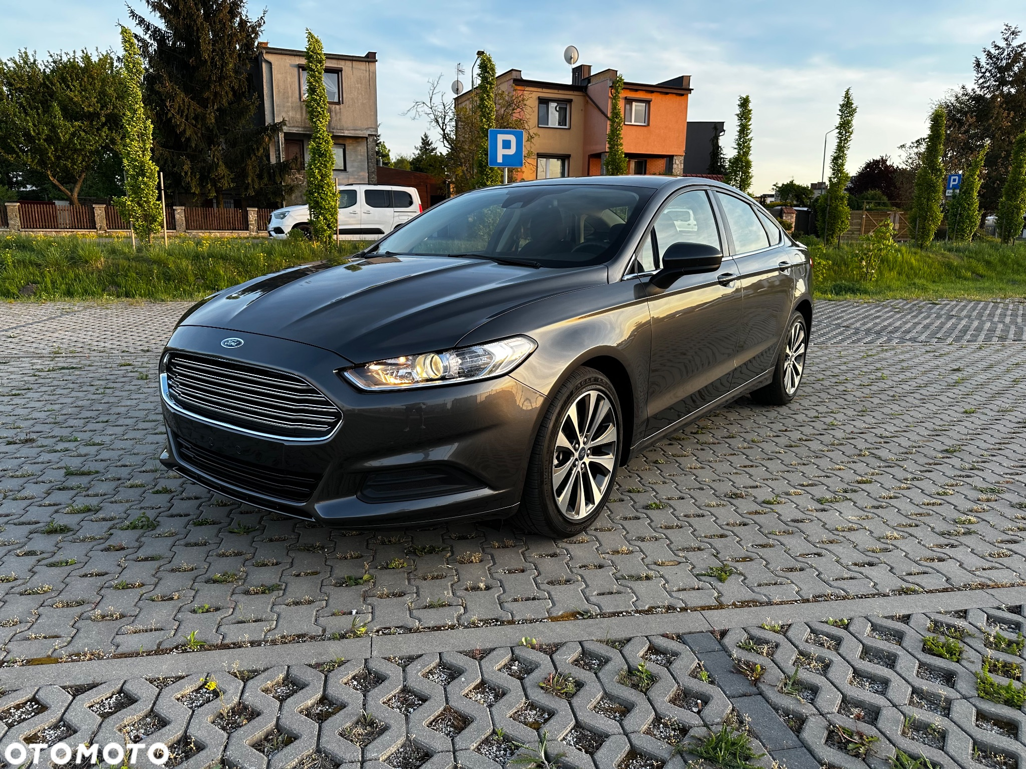 Ford Fusion 2.0 EcoBoost Titanium - 16