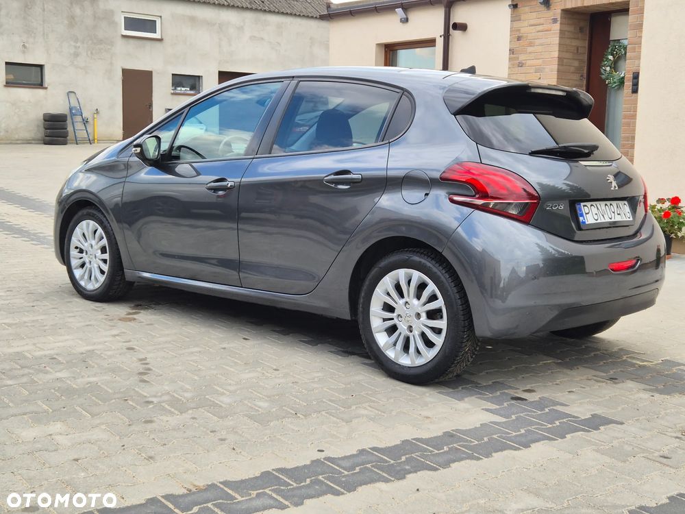 Peugeot 208 1.6 BlueHDi Allure S&S - 24