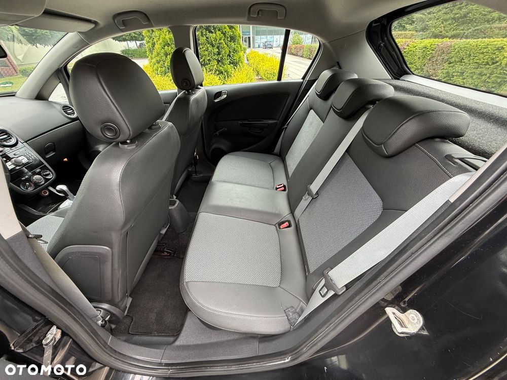 Opel Corsa 1.2 16V Cosmo EasyTronic - 8