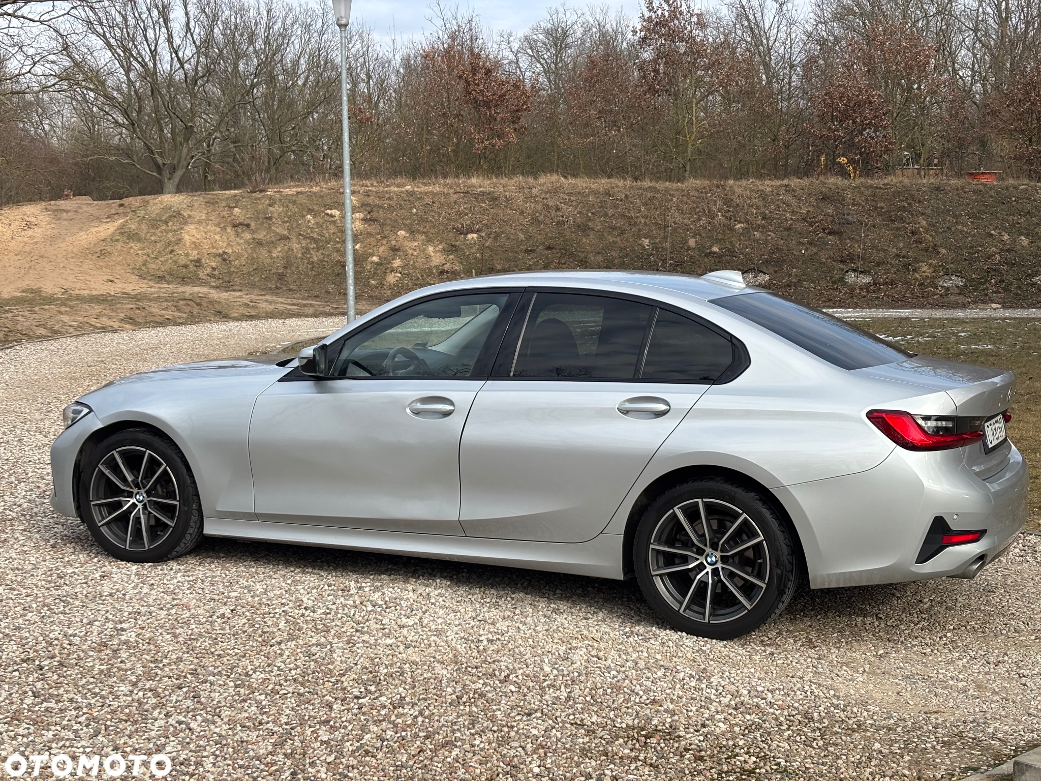 BMW Seria 3 318d Sport Line - 8