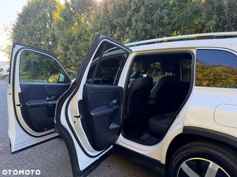 Mercedes-Benz GLB - 19