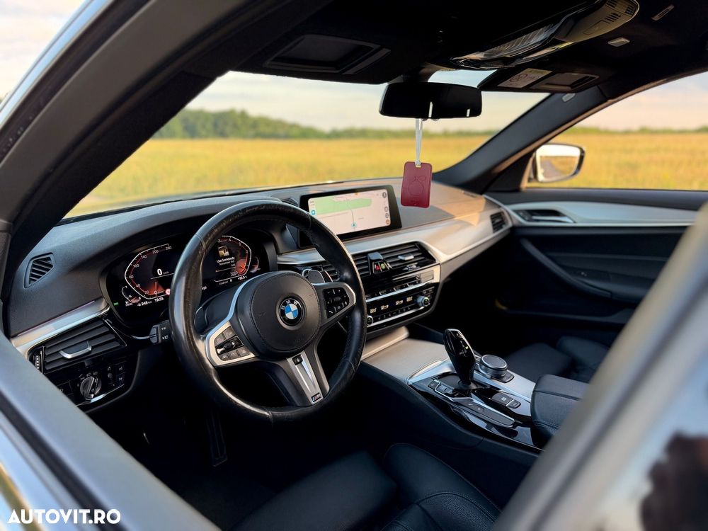 BMW Seria 5 530d xDrive AT - 8