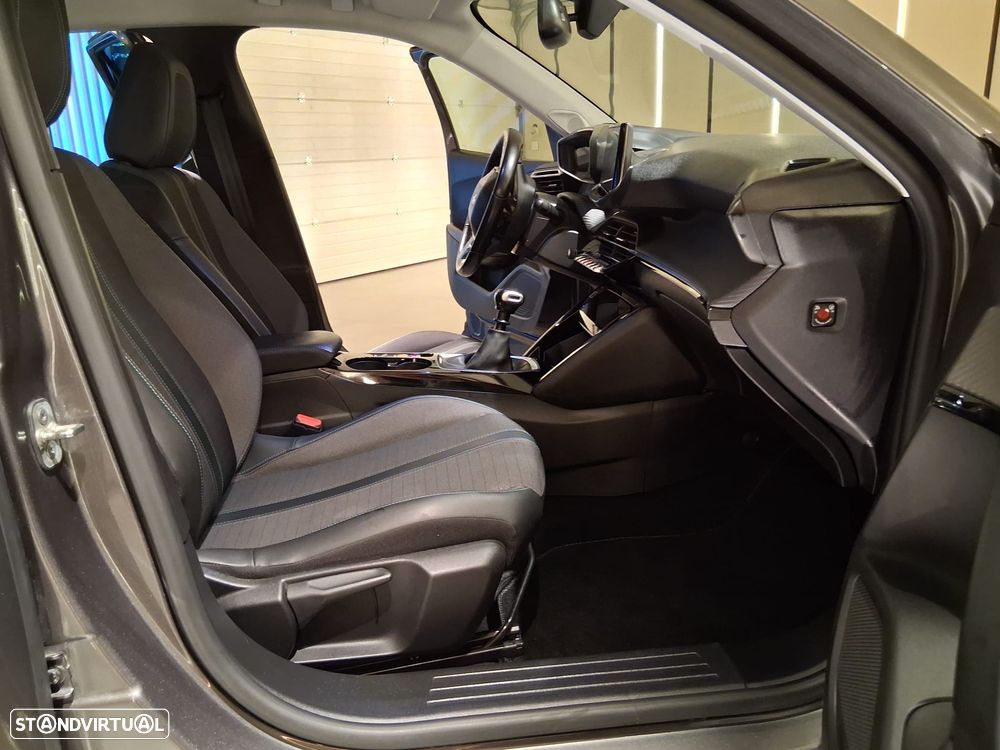 Peugeot 2008 1.5 BlueHDi Allure Pack - 26