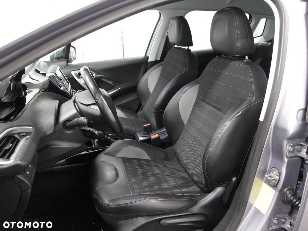 Peugeot 2008 1.5 BlueHDi Crossway - 20