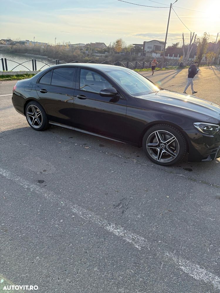 Mercedes-Benz E 220 d 9G-TRONIC - 2