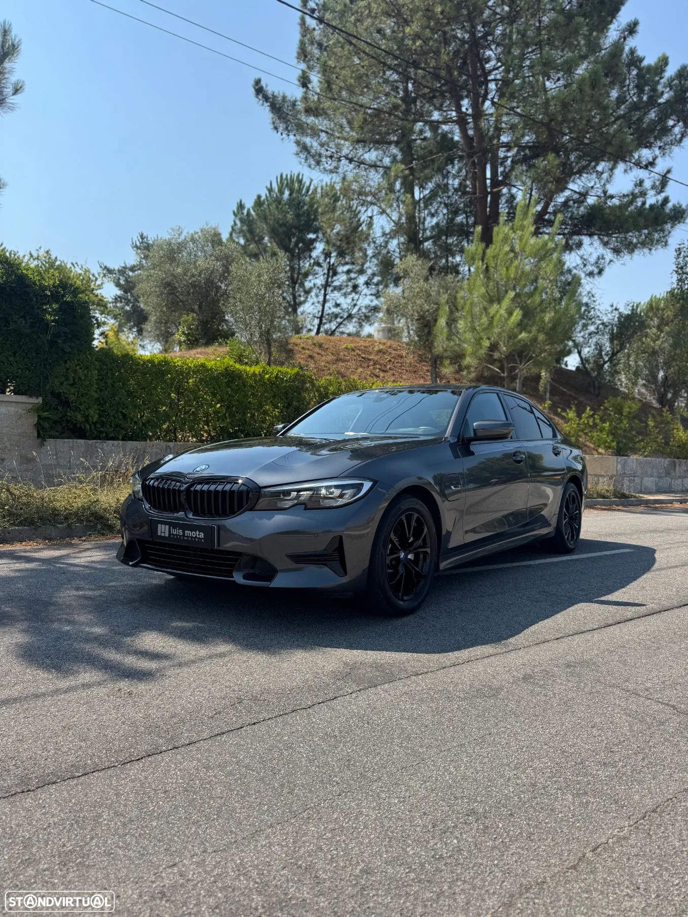 BMW 320 e Touring Corporate Edition Auto - 1