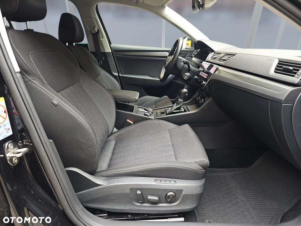 Skoda Superb 2.0 TDI SCR Style DSG - 9