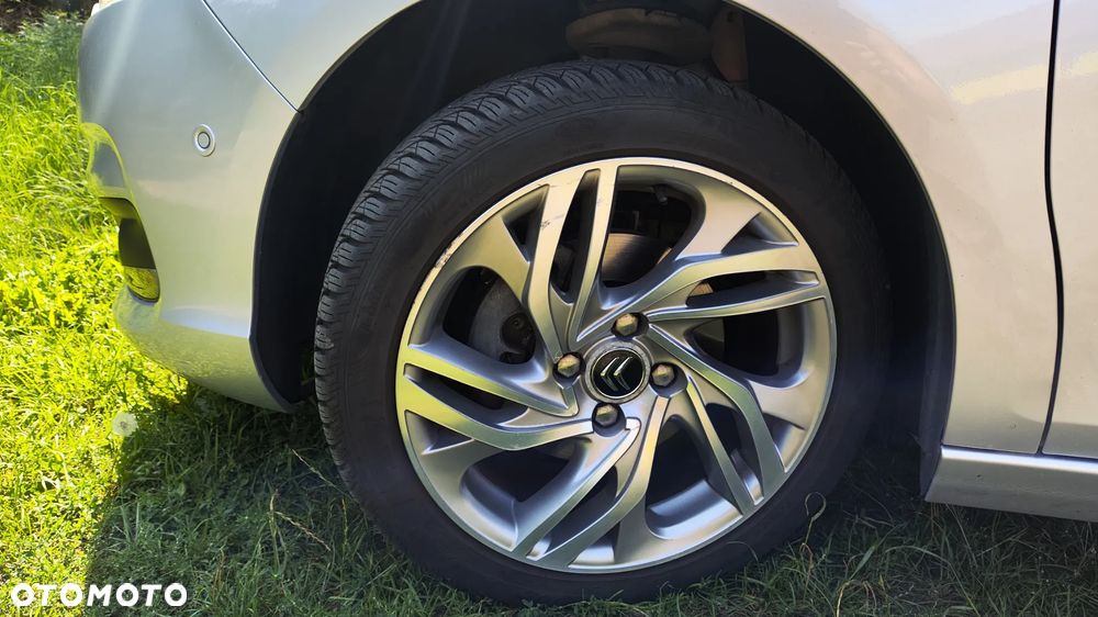 Citroën C4 e-HDi 115 Exclusive - 10