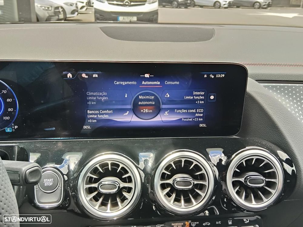 Mercedes-Benz EQA 250+ AMG Line - 27