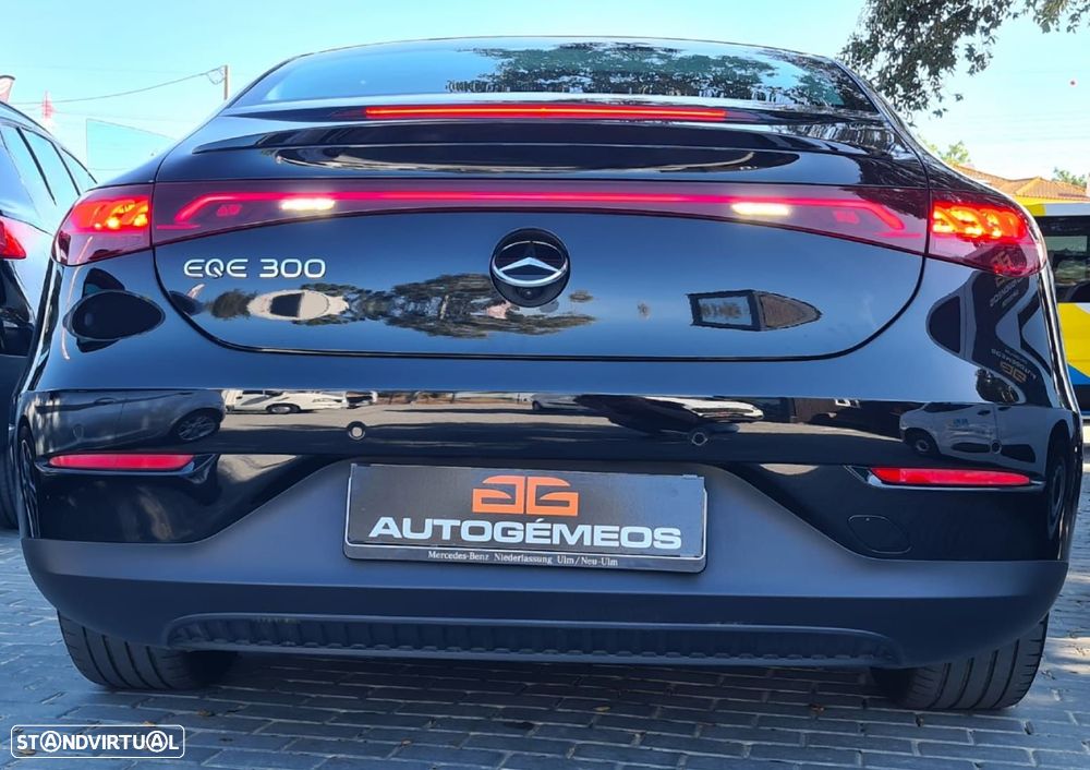 Mercedes-Benz EQE - 18