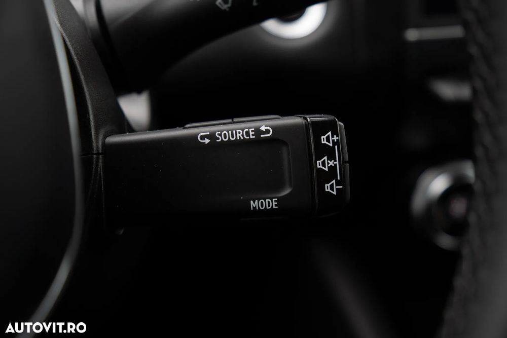 Renault Captur MHEV 140 Techno - 18