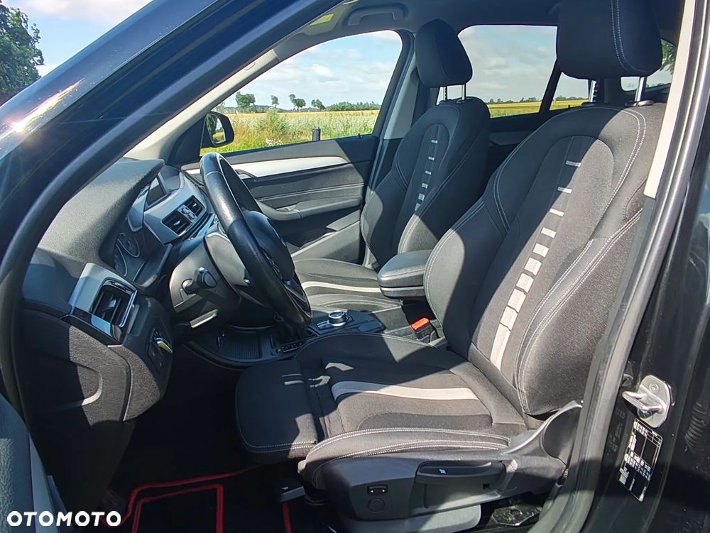 BMW X1 sDrive20d Sport Line sport - 24