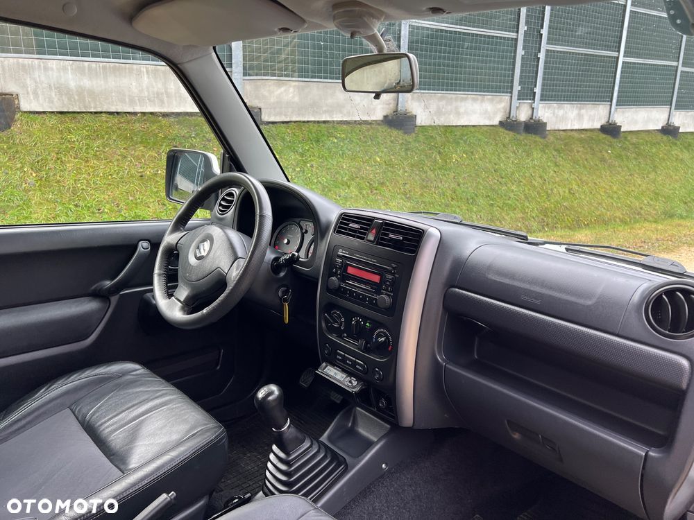 Suzuki Jimny 1.3 JX / Club - 6