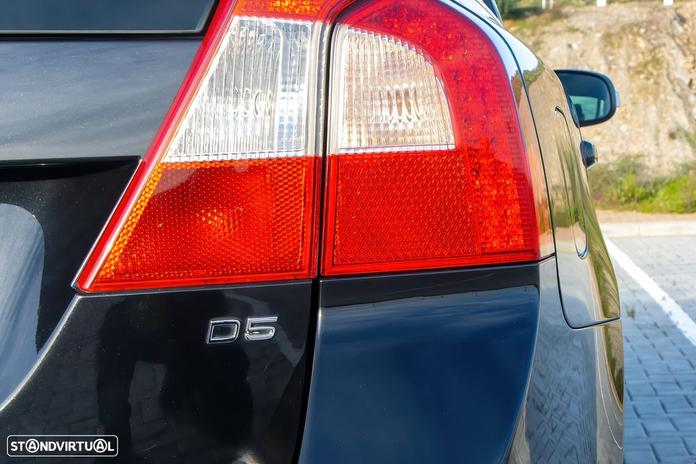 Volvo V70 2.4 D5 Nivel 3 Geartronic - 13