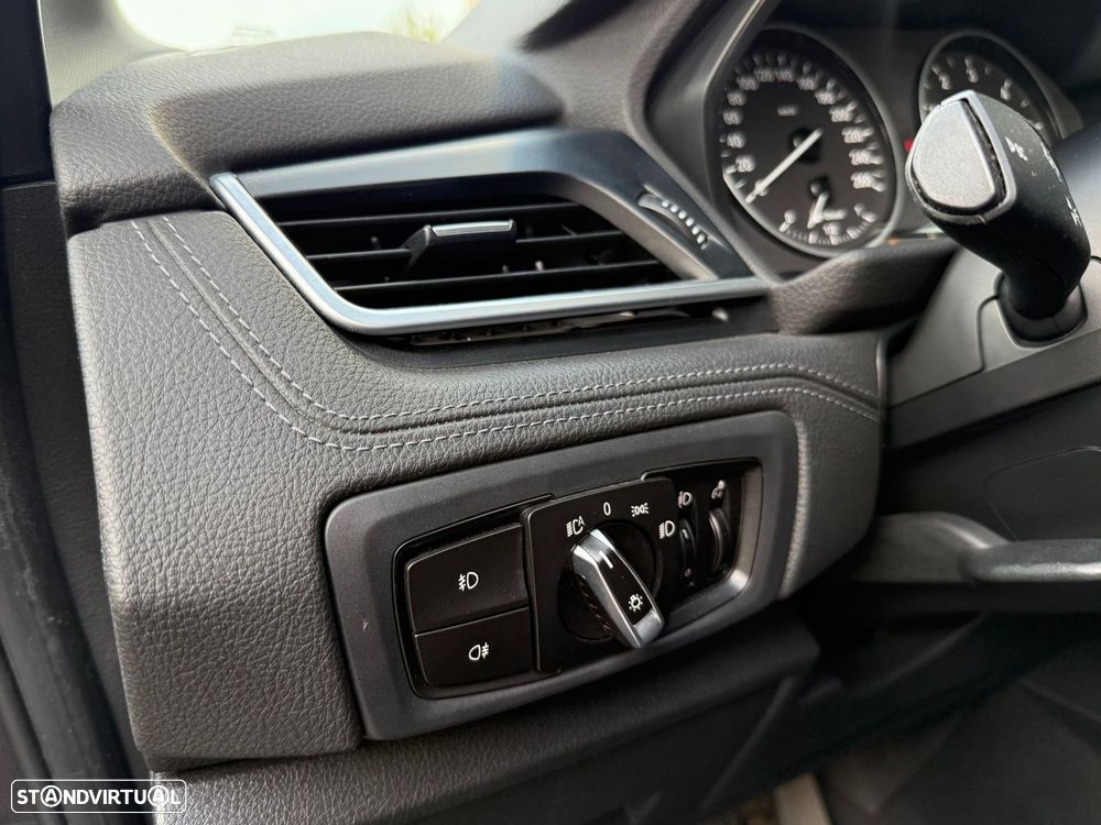 BMW 216 Gran Tourer d 7L Line Sport - 12