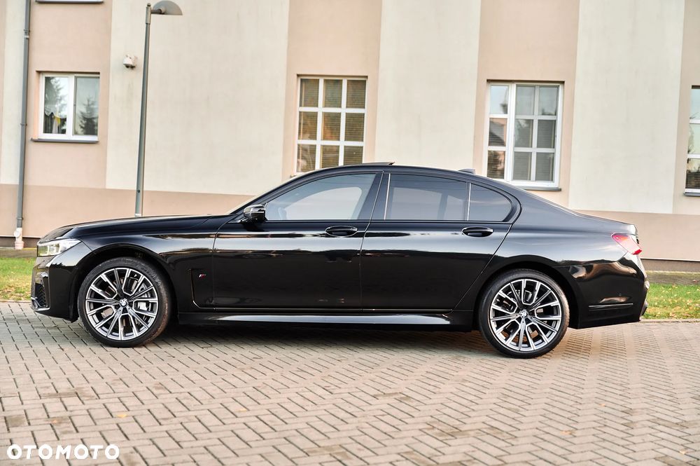 BMW Seria 7 740d xDrive mHEV sport - 8