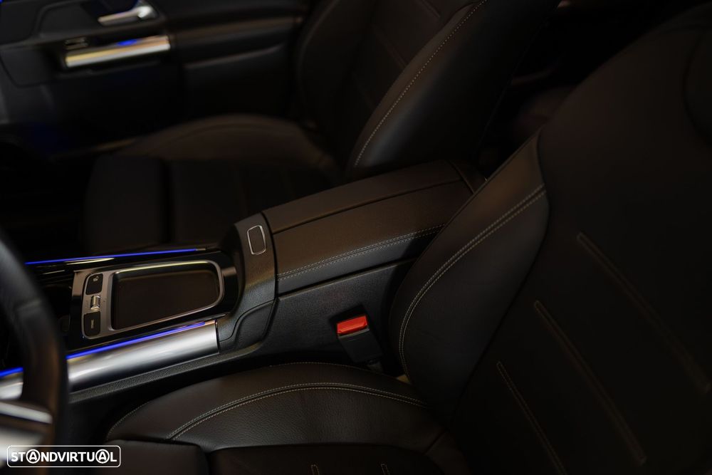 Mercedes-Benz EQA 300 4Matic AMG Line - 36