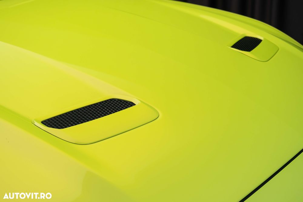 Ford Mustang - 12