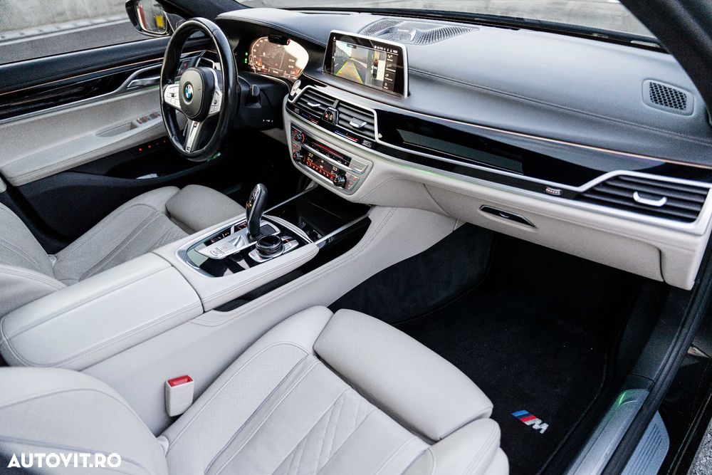 BMW Seria 7 750i xDrive - 22