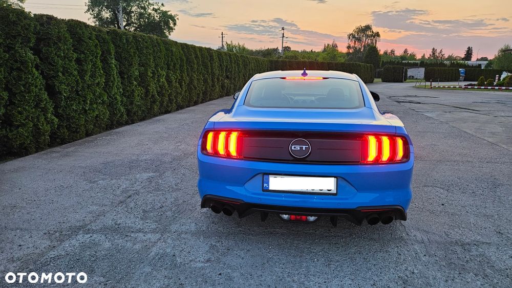 Ford Mustang - 5
