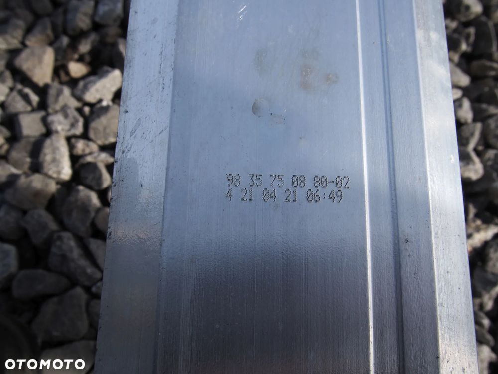 Opel Grandland X Belka tyl tylna 3szt - 2