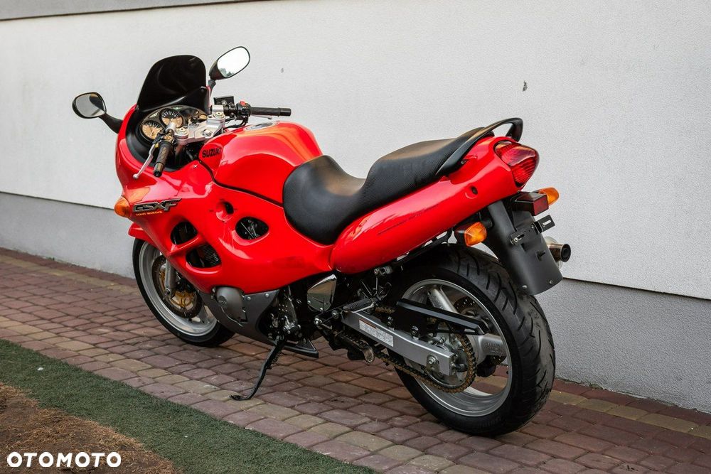 Suzuki GSX - 4