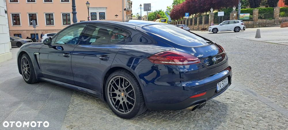 Porsche Panamera 4 Edition - 13