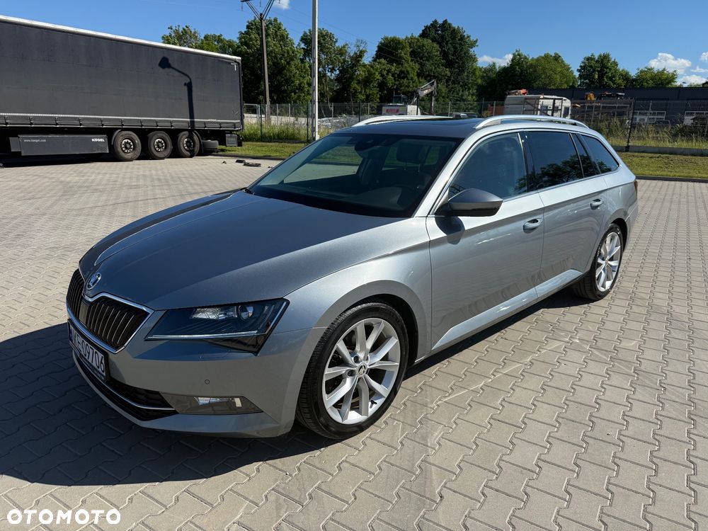 Skoda Superb 2.0 TDI DSG Style - 4