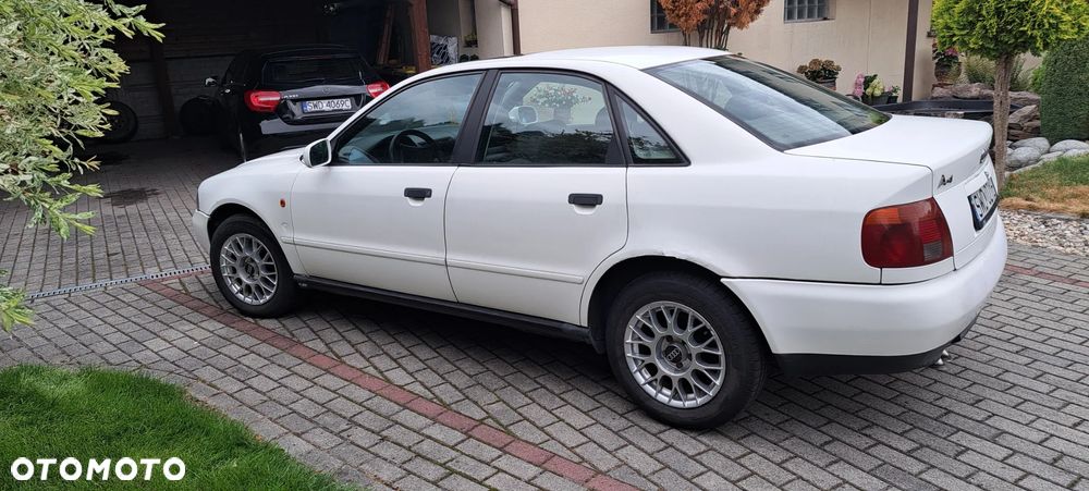 Audi A4 Limousine - 2
