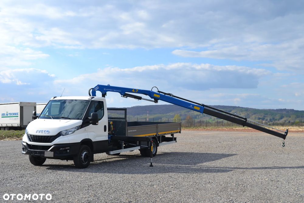 Iveco Daily 72-180 72C18 Nowy żuraw DN 4.7 Nowa Skrzynia ładunkowa 5.2 m 70C18 65C 50C 35C - 9