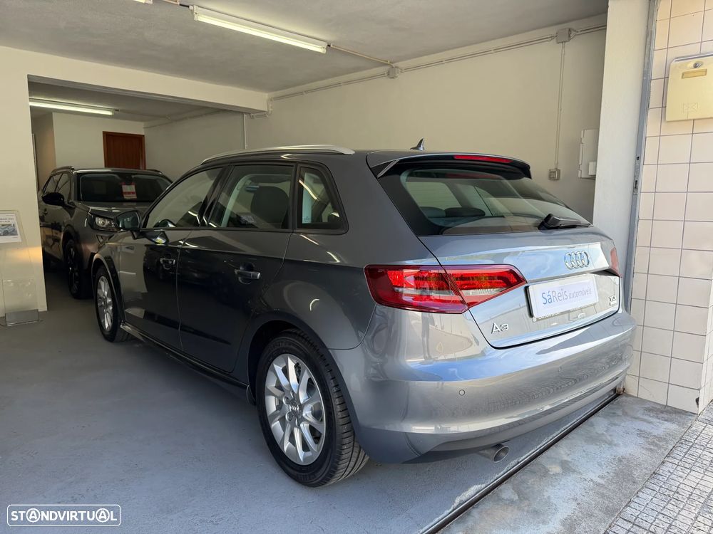 Audi A3 Sportback 1.6 TDI Advance Ultra — fotografia 50