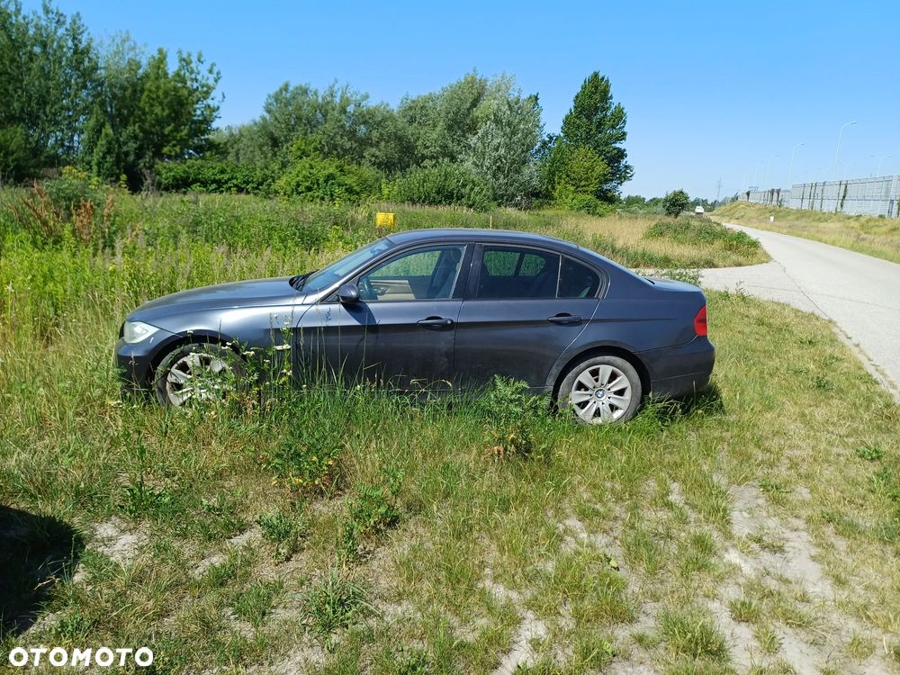 BMW Seria 3 318d - 5