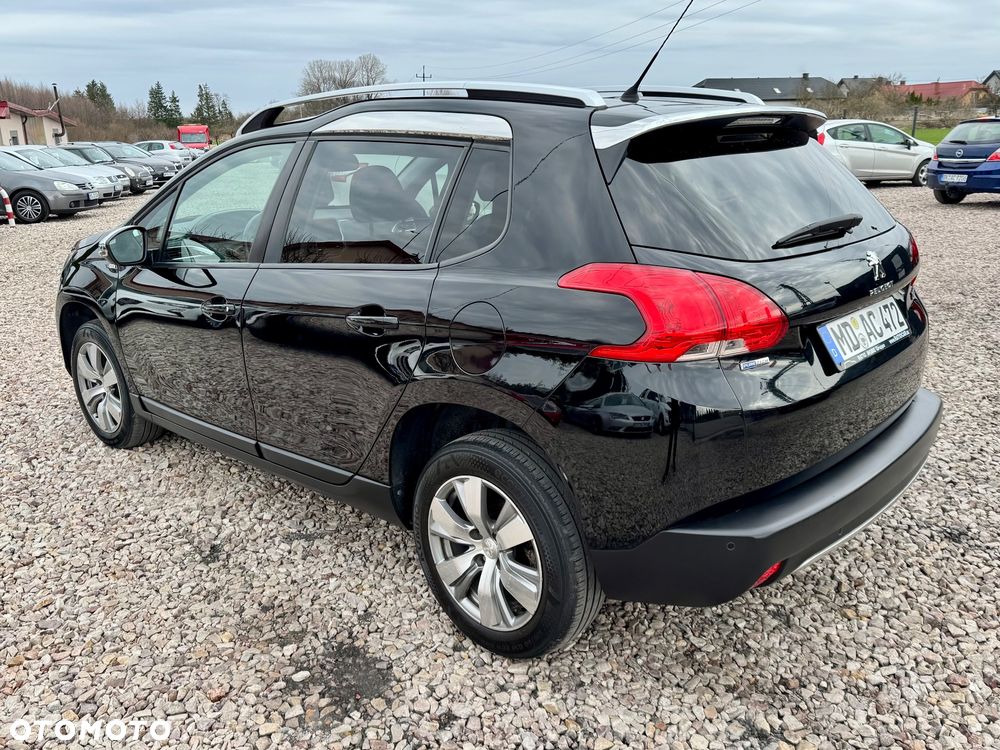 Peugeot 2008 PureTech 82 Style - 2