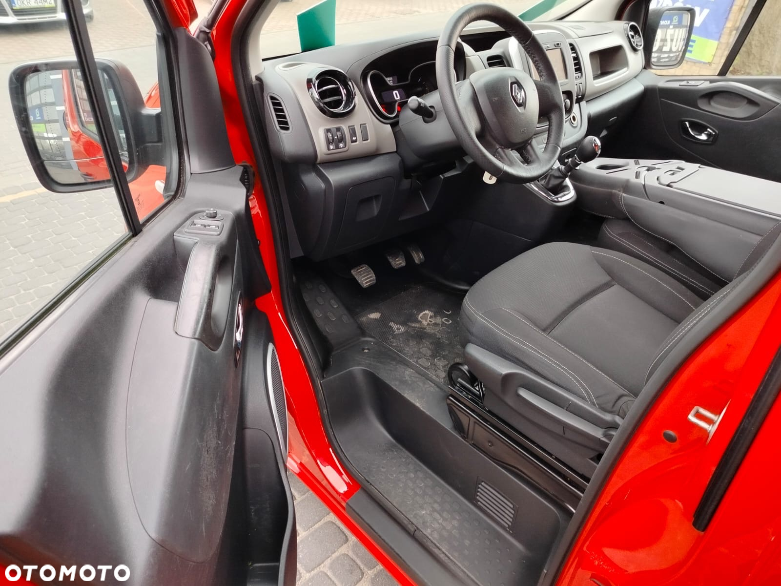 Renault Trafic - 22