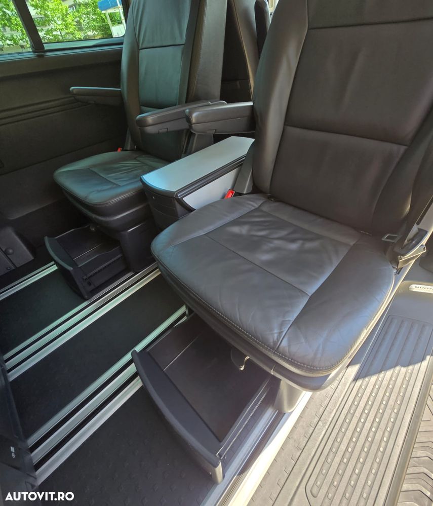 Volkswagen Multivan - 21