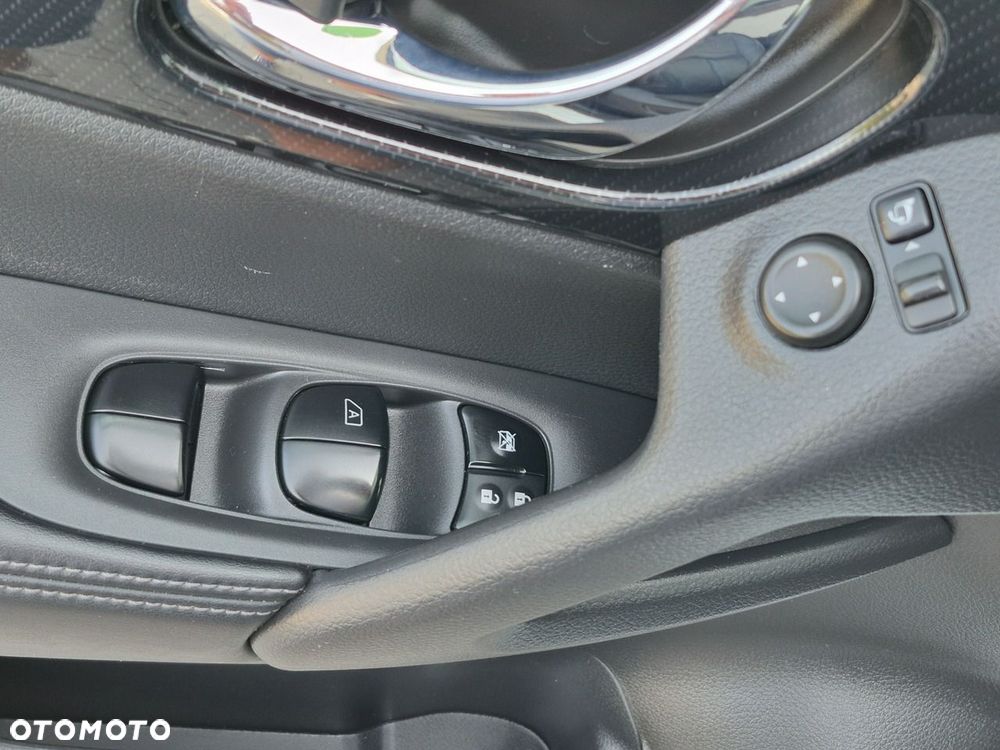 Nissan X-Trail - 37