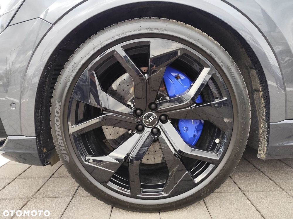 Audi RS Q8 - 32