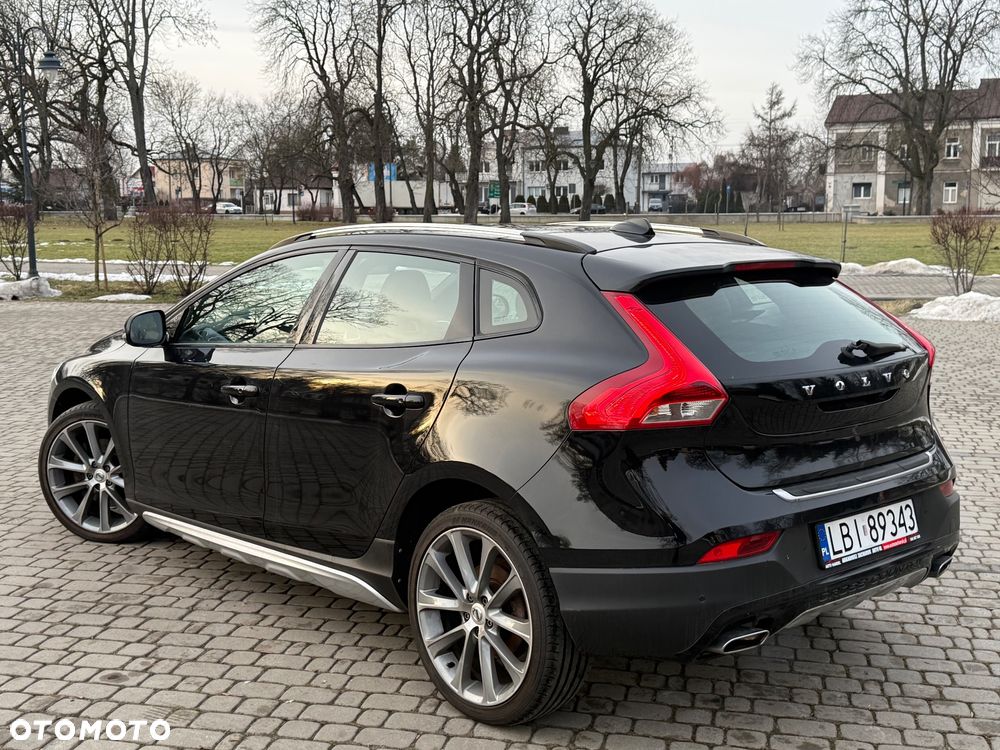 Volvo V40 Cross Country D3 Momentum - 11